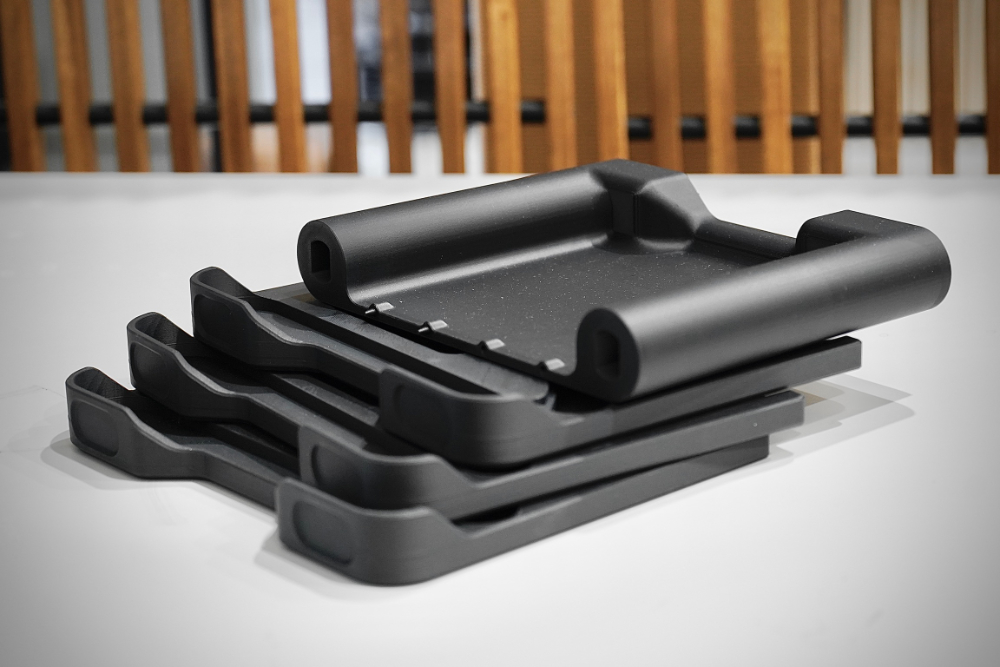 ReThink Factory breddar 3D-printad serieproduktion med ESD-säkra och mjuka material