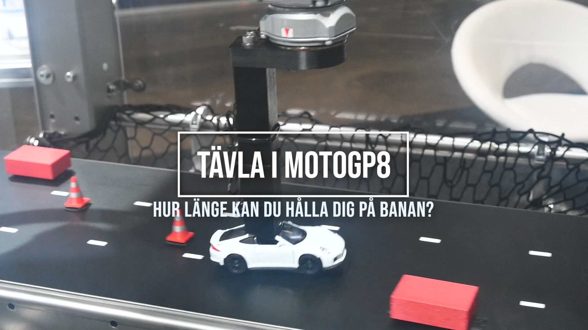 Tävla i motoGP8 - hur länge kan du hålla dig på banan?