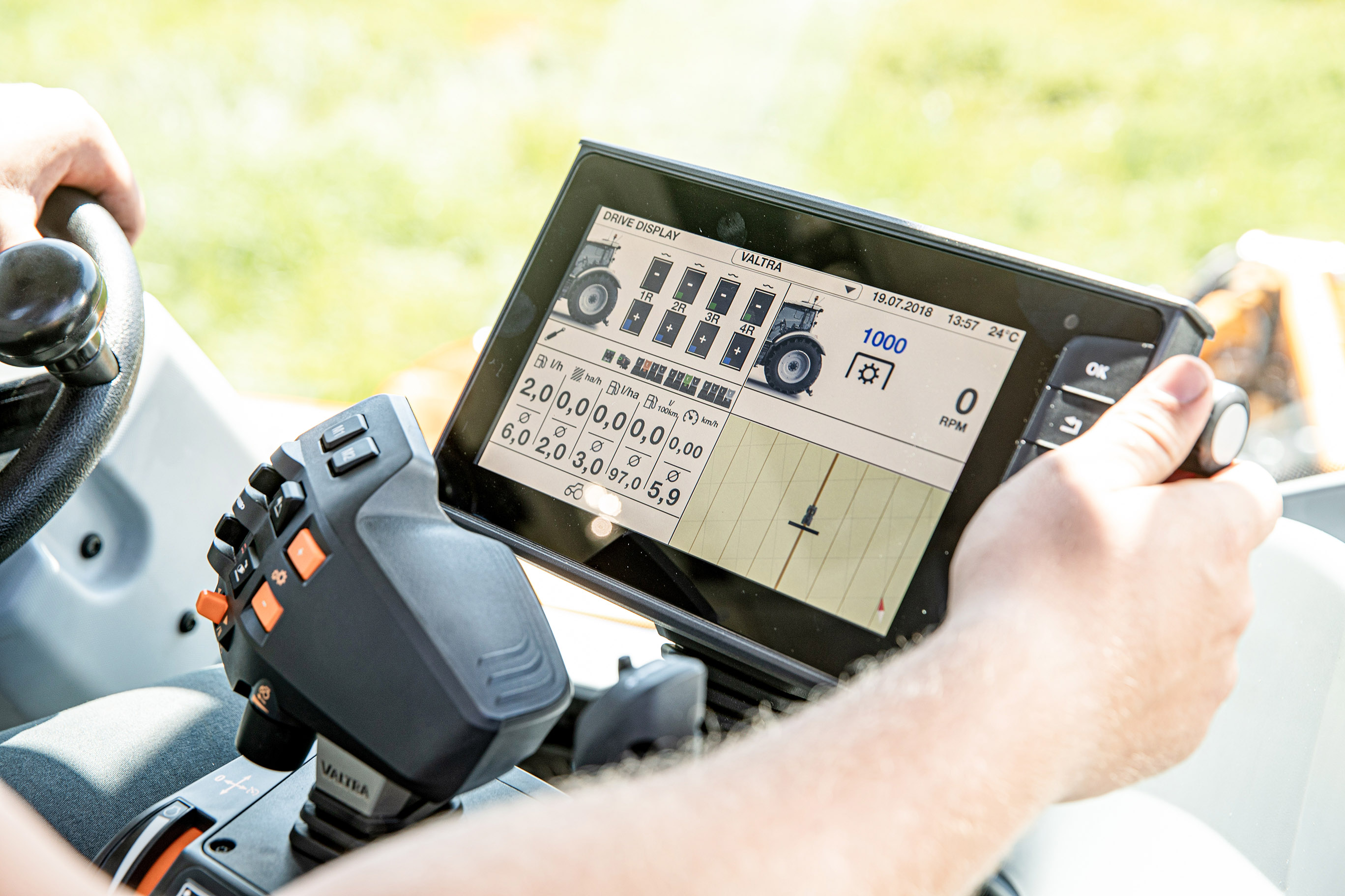valtra-t-series-denmark2018-highresjpg-7182_159655_LOW.jpg