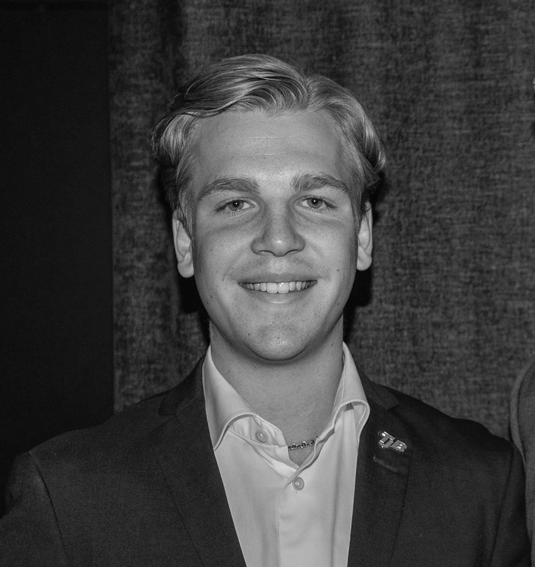 "Vi ställer ut igen! "