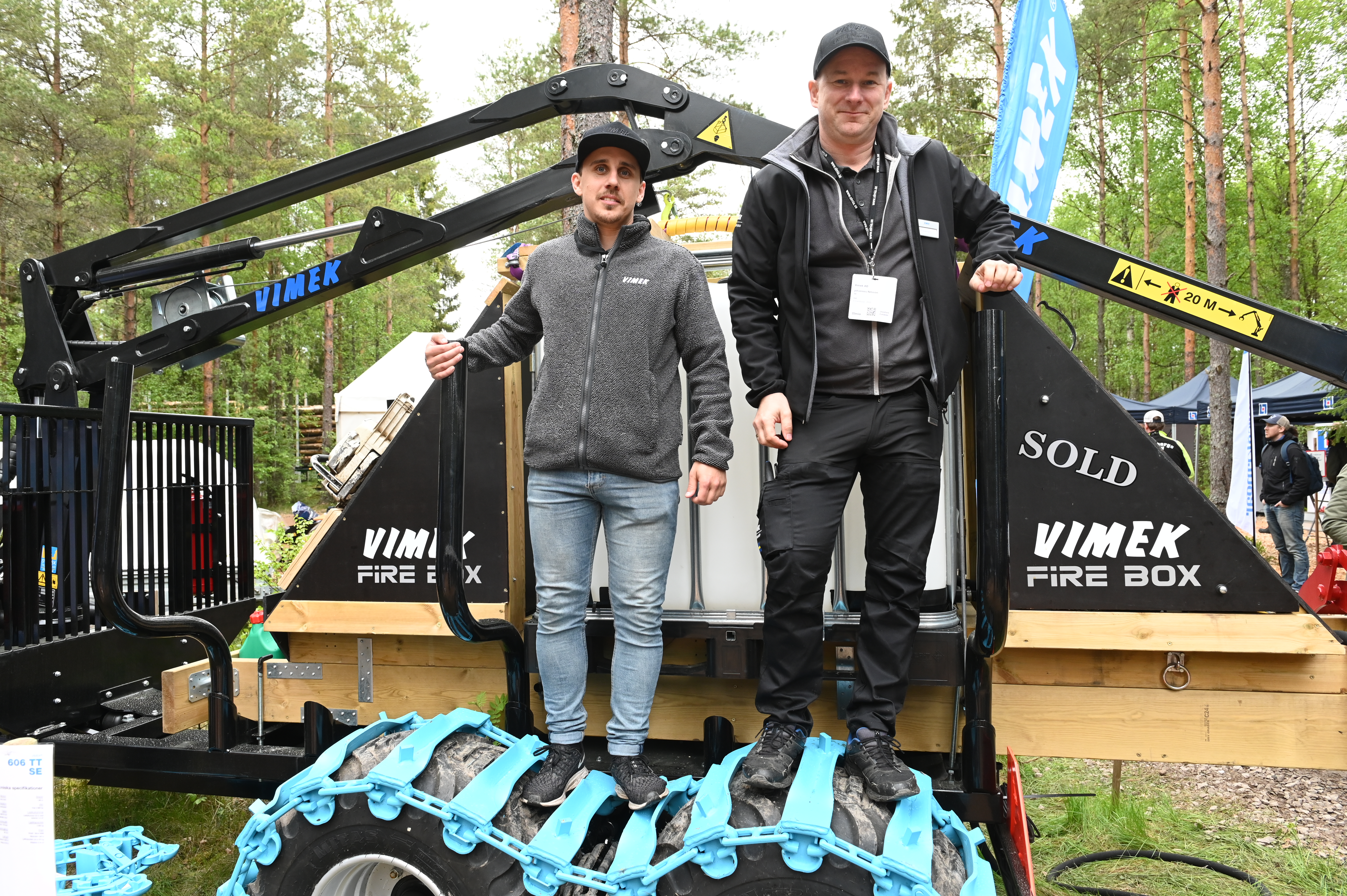 Fire Box and eight-wheeled forwarder  are the big hits at Vimek’s stand