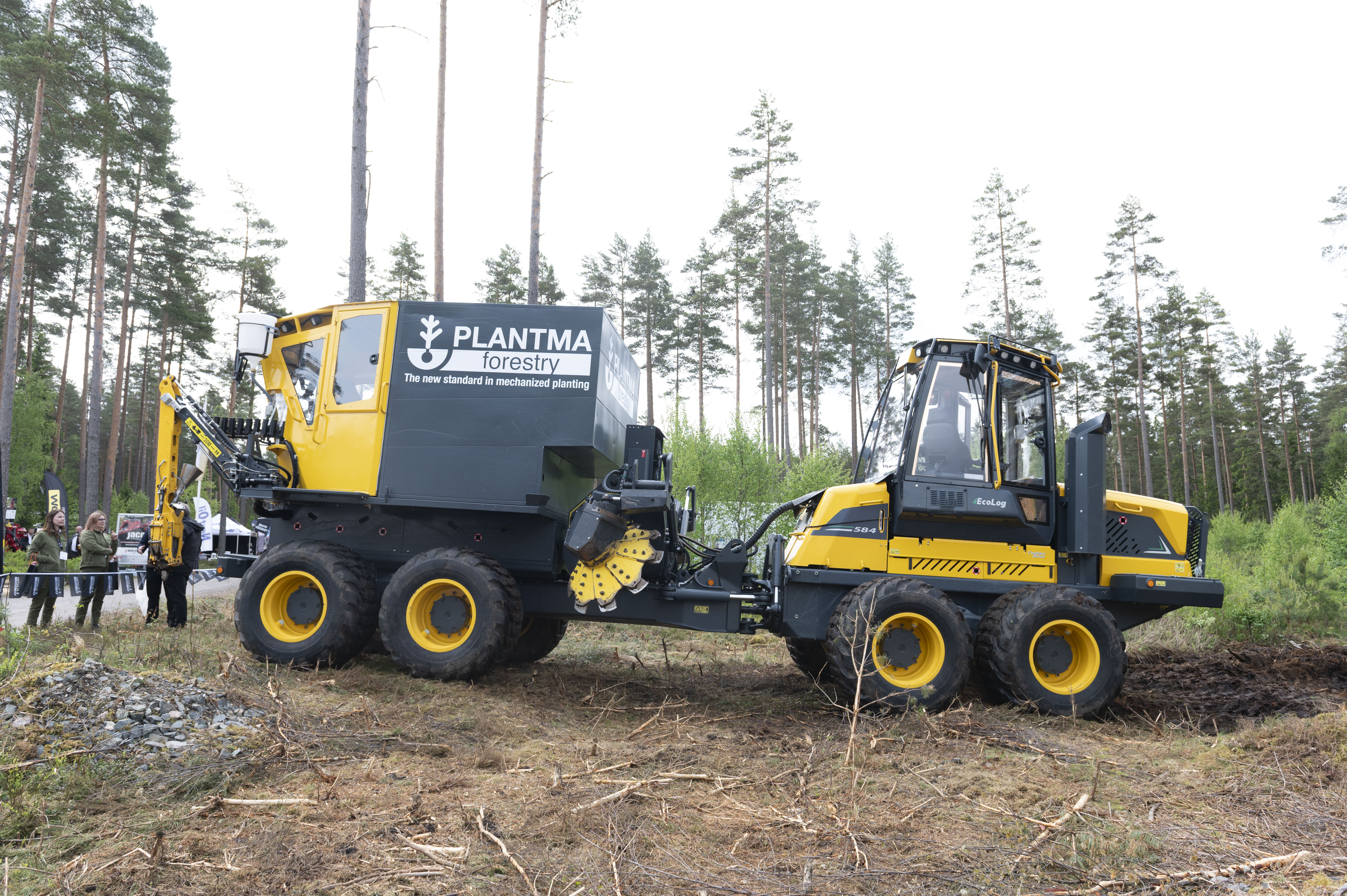 PlantMax premiere attracts big crowds